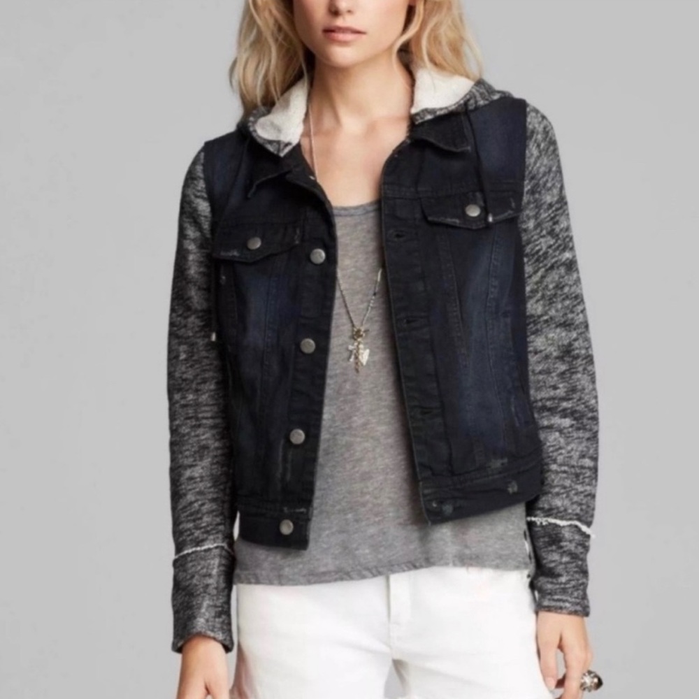 Free People Distressed Denim Jacket with knit sleeves Womens XS
